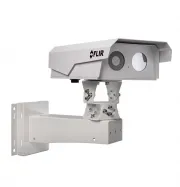 FLIR presenta la telecamera TrafiBot Dual AI per migliorare il