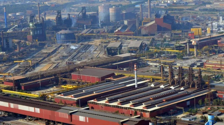 Ilva, Giorgetti autorizza proroga con Acciaierie d