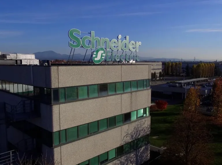 Schneider Electric collabora con GR3N per vincere le sfide del